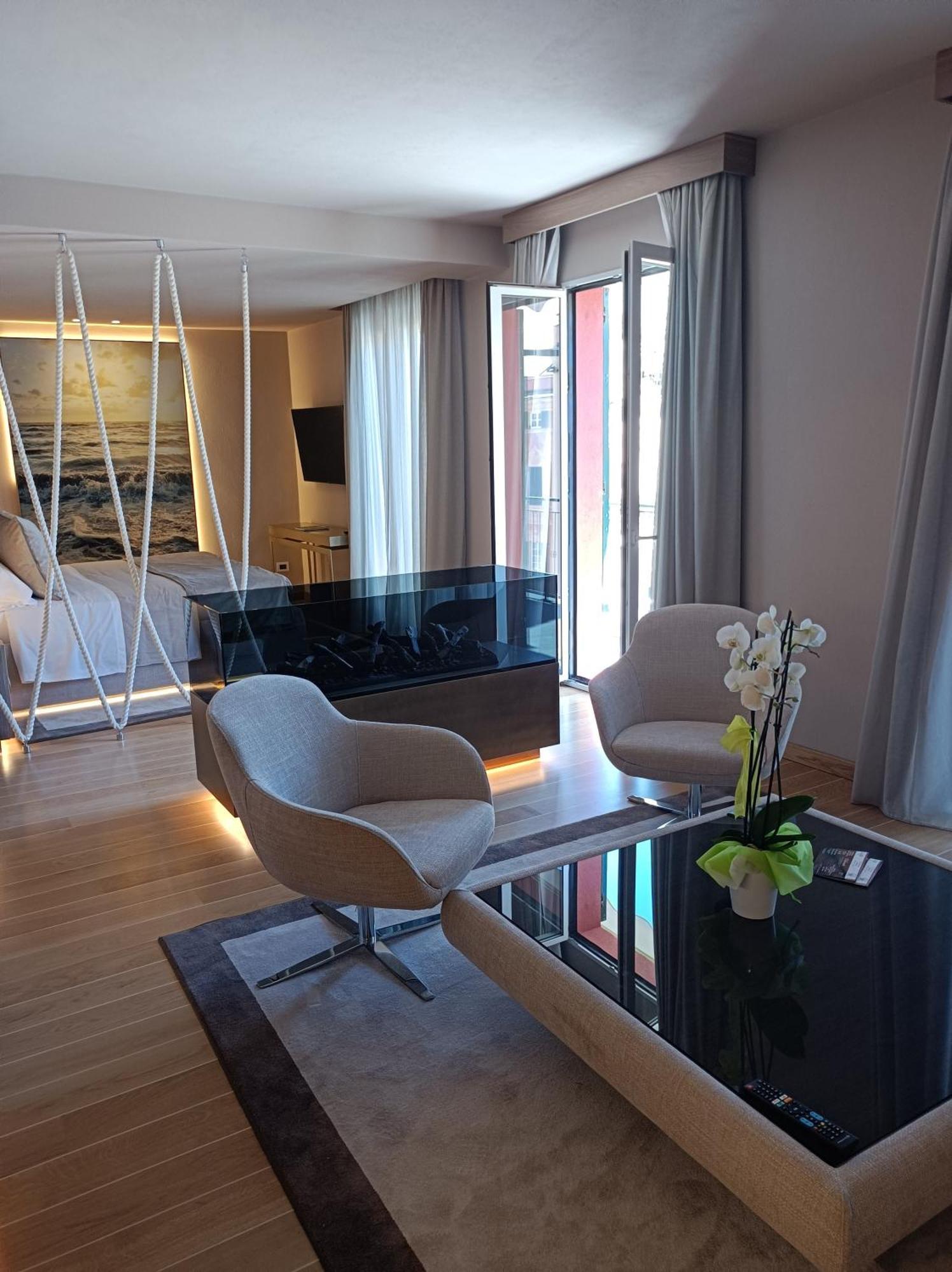 Miramare Suites Sestri Levante Exterior photo